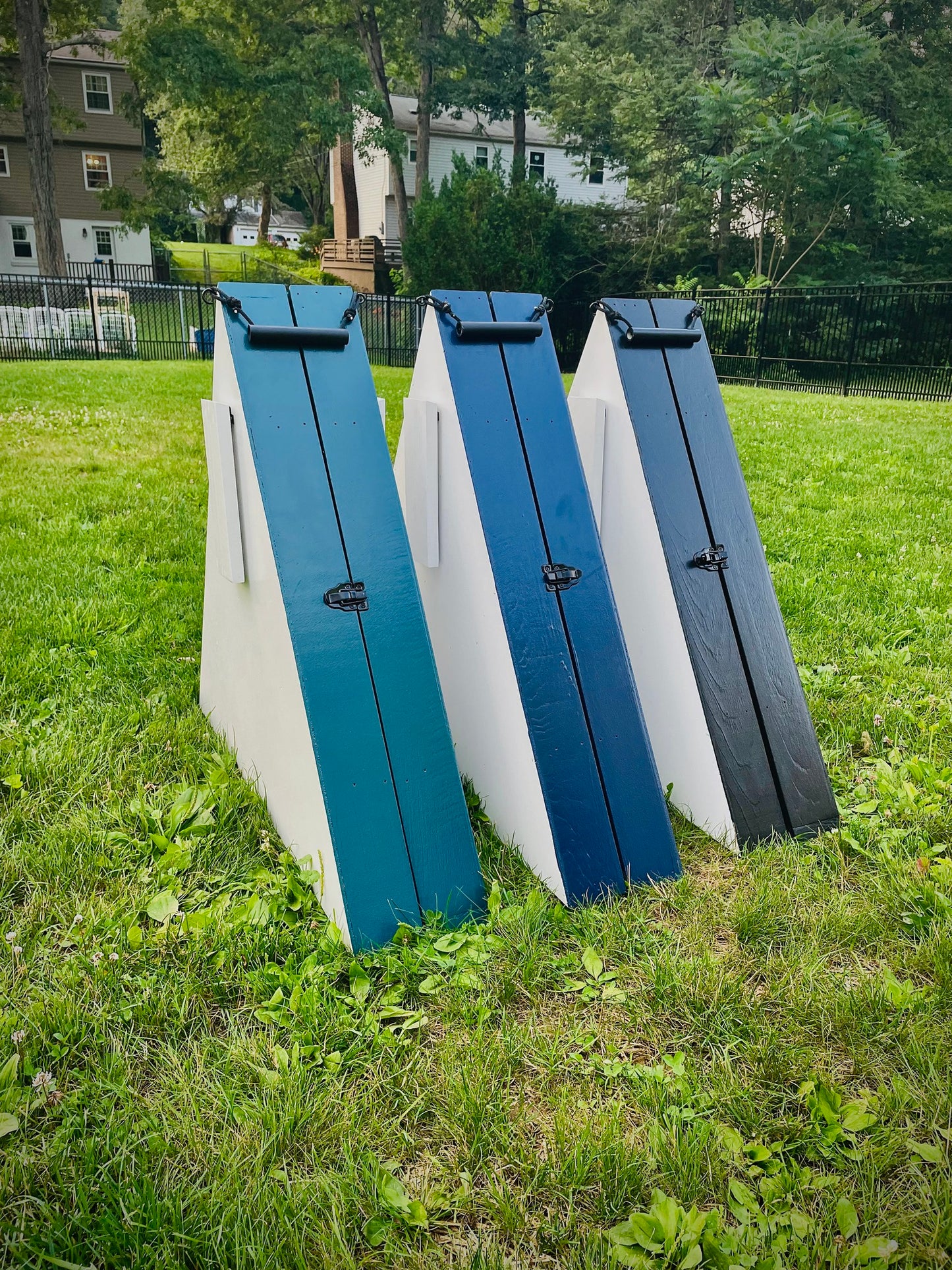 Bermuda Ball Set - Navy Blue & White