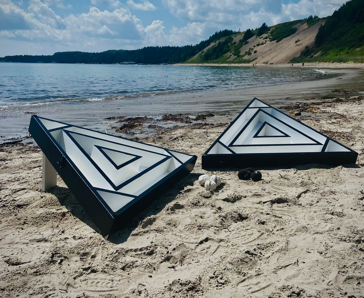 Bermuda Ball Set - Navy Blue & White